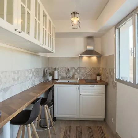 Apartment Le Solarias Lumineux Renove Avec Balcon /clim *