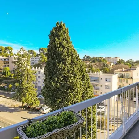 Apartment Le Solarias Lumineux Renove Avec Balcon /clim
